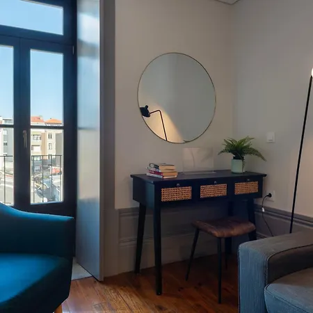 Cedofeita's Blue House Apartment Porto