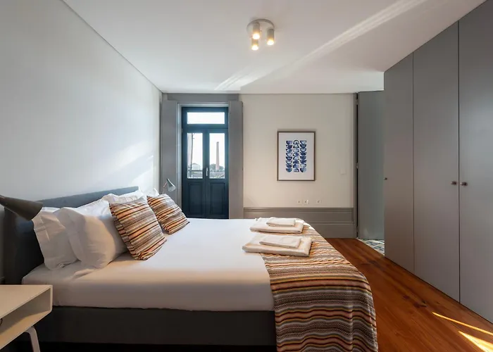 Cedofeita's Blue House Апартаменты *